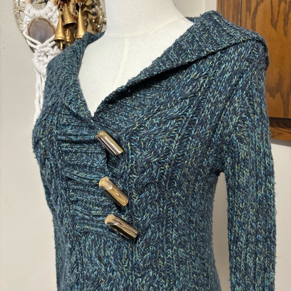 Y2K Old Navy Vintage Blue Crochet Knit Sweater Size Small Button Embellishment - Picture 3 of 11